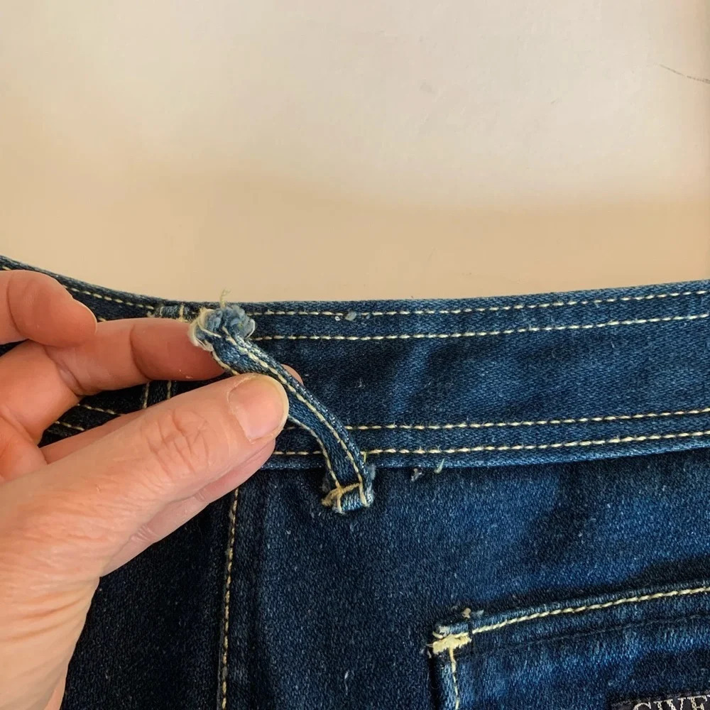 Vintage Givenchy 70's style straight leg high rise jeans. Size 28. - Picture 11 of 17